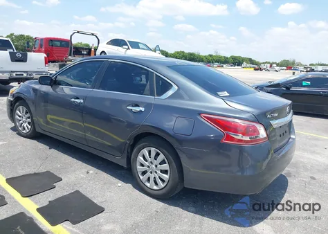 2013 Nissan Altima 2.5 S z USA, uszkodzony, nr VIN 1N4AL3APXDN467367
